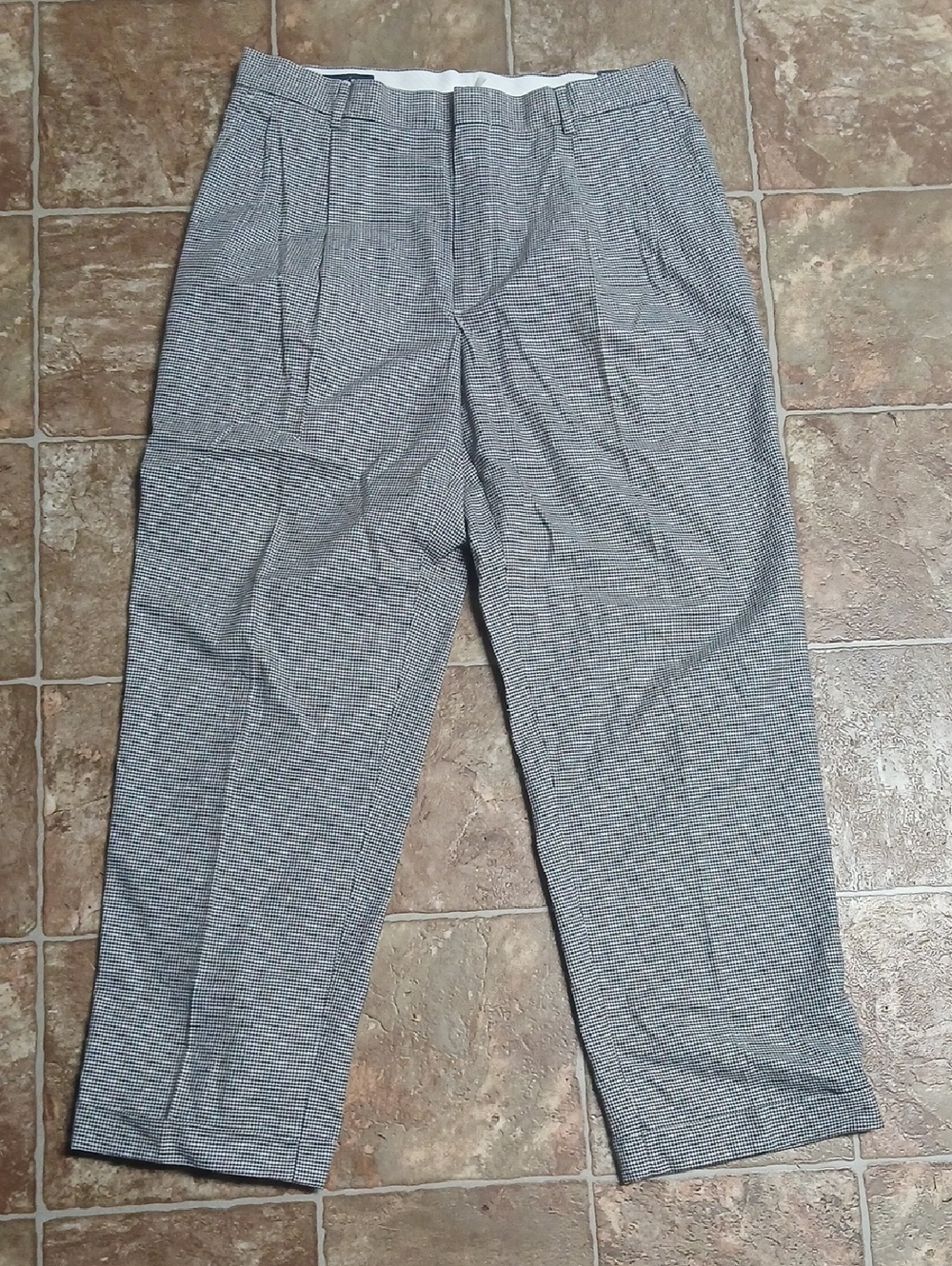 Lands' End White And Black Houndstooth Pleated Dress Pants Size 34 Cuffed